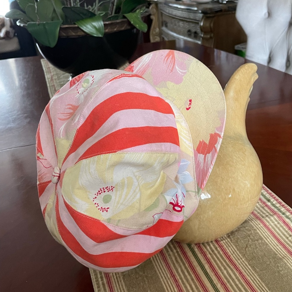 Burberry hat